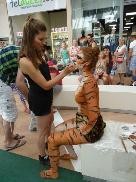 bezpieczne, hipoalergiczne farby do twarzy i ciała, zmywalne - pełna rozdzielczość